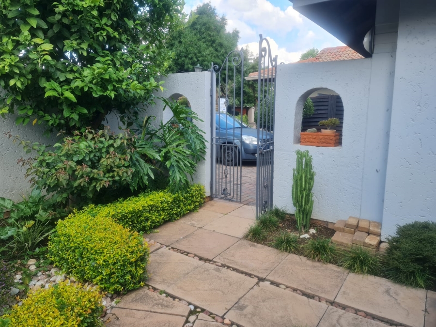 To Let 1 Bedroom Property for Rent in Pecanwood Estate North West